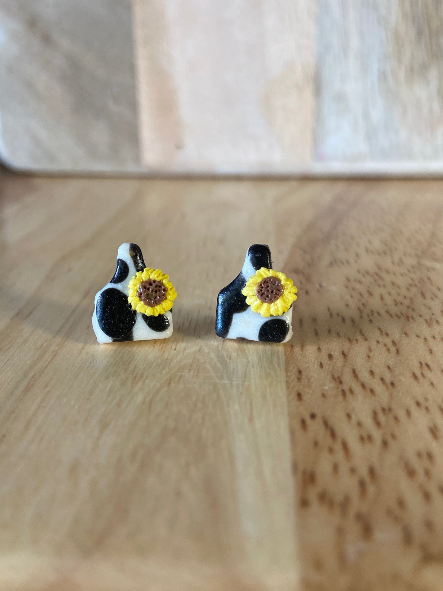 Sunflower blk&white Cowtags